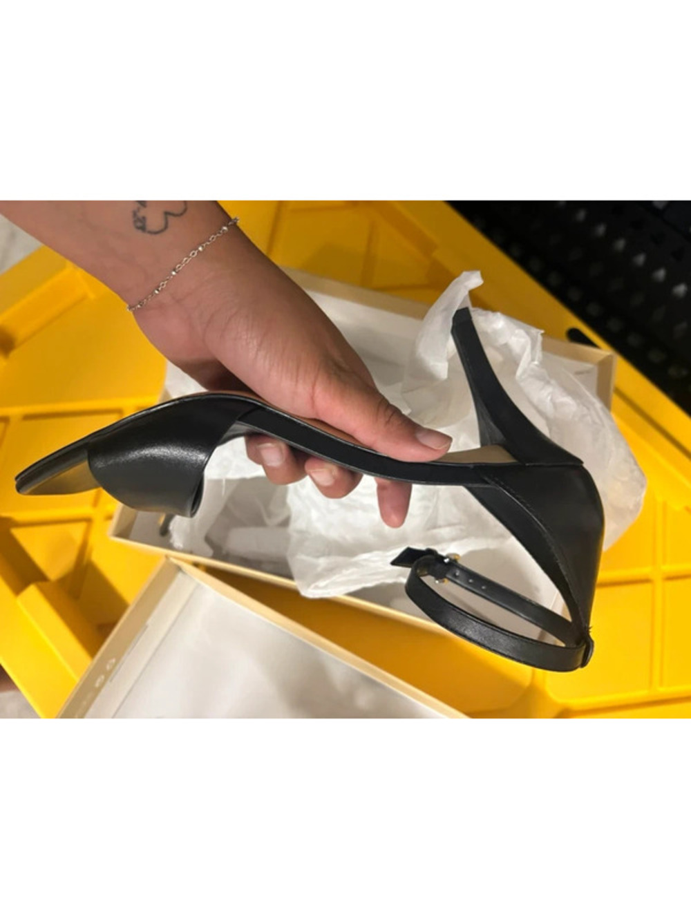 Michael kors heels size 7